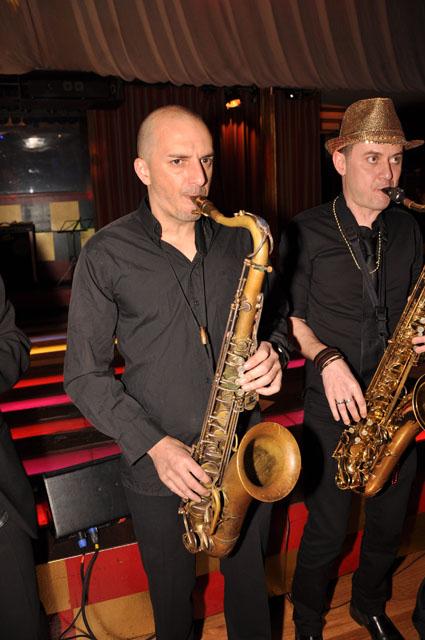 min 2011 03 08 mardi brass band 286